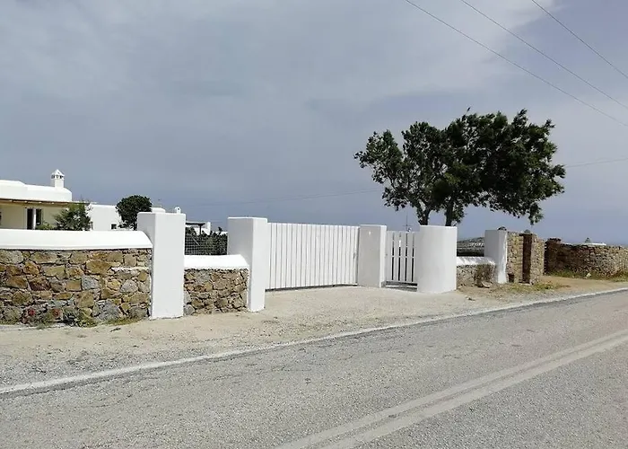 Blue Waves Mykonos 卡拉法蒂斯